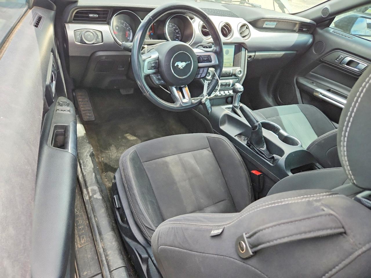 2018 Ford Mustang - zdjęcie 8