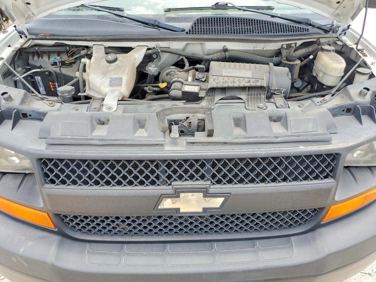2017 Chevrolet Express G3500 - zdjęcie 11