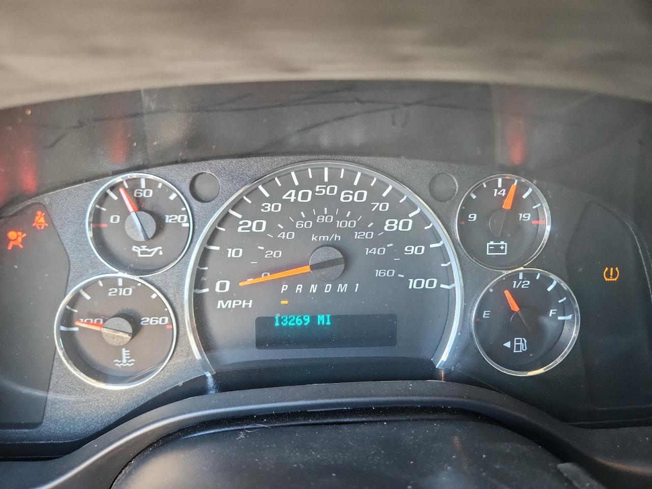 2025 Chevrolet Express G2500 - zdjęcie 9