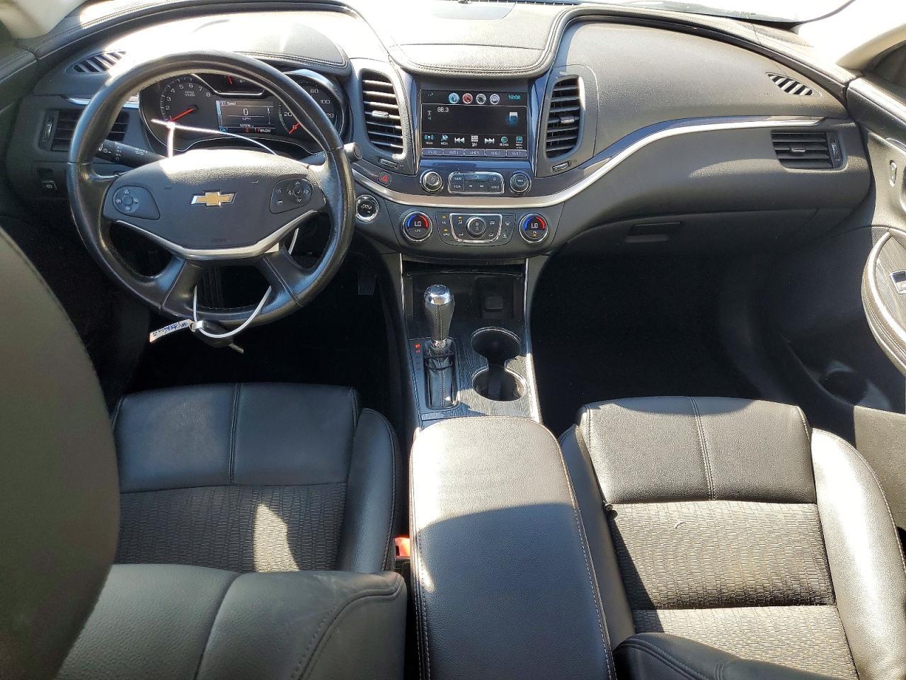 2018 Chevrolet Impala Lt - zdjęcie 8