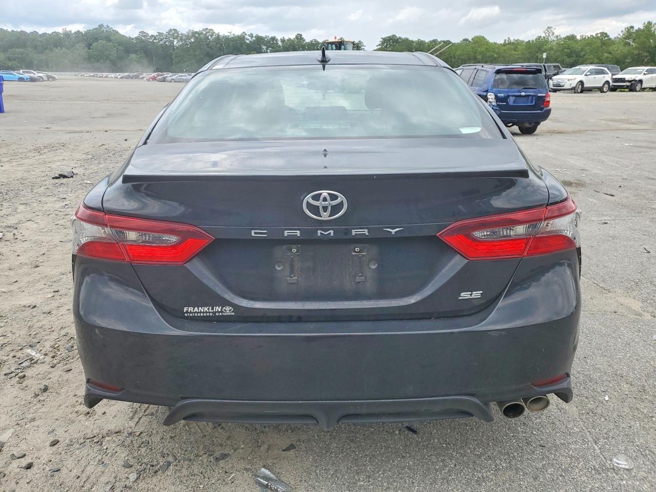 2023 Toyota Camry Se - zdjęcie 6