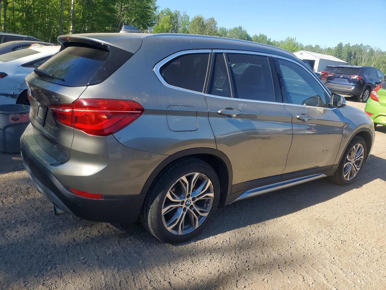 2016 BMW X1 xDrive28I - zdjęcie 3