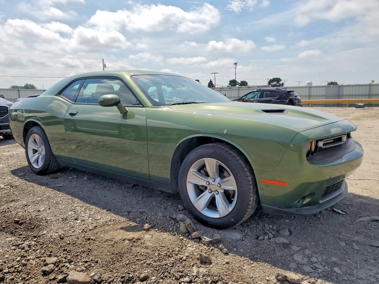 2023 Dodge Challenger Sxt - zdjęcie 4
