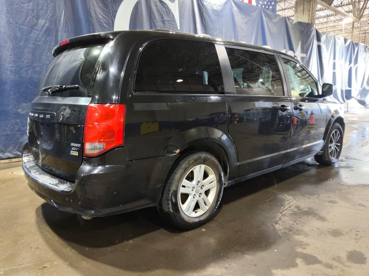 2018 Dodge Grand Caravan Gt - zdjęcie 3