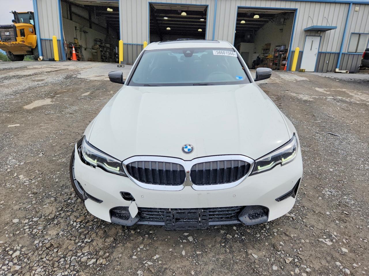 2019 BMW Seria 3 330i - zdjęcie 5