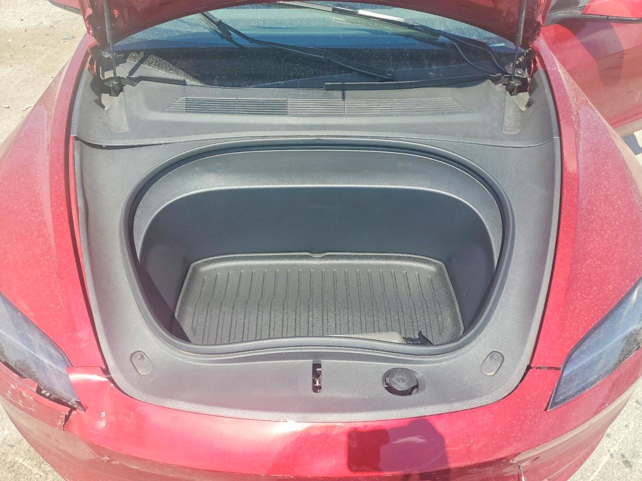 2025 Tesla Model 3 - zdjęcie 11