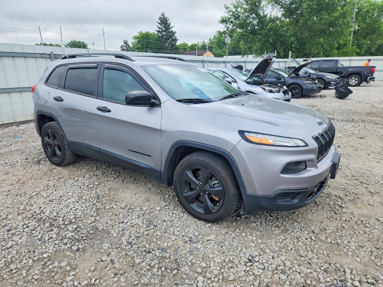 2016 Jeep Cherokee Sport - zdjęcie 4