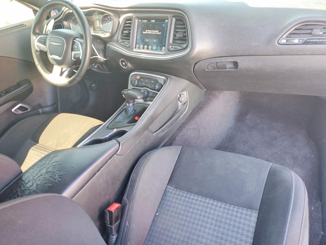 2017 Dodge Challenger R - zdjęcie 8