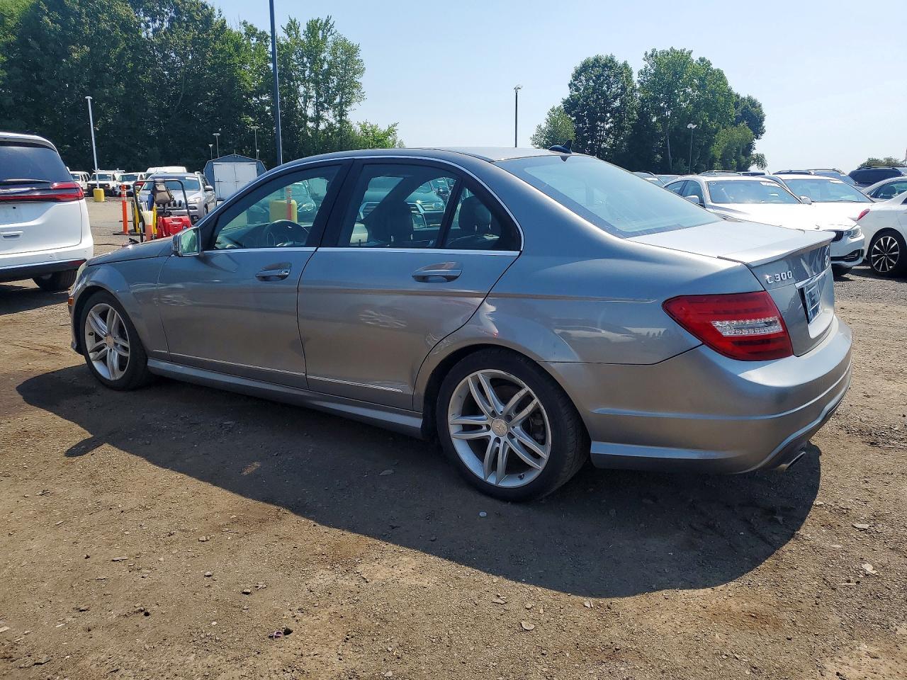 2014 Mercedes-Benz C 300 4Matic - zdjęcie 2