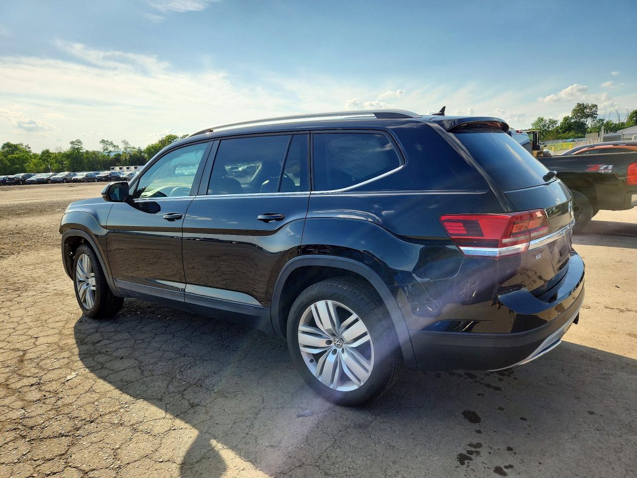 2019 Volkswagen Atlas Se - zdjęcie 2
