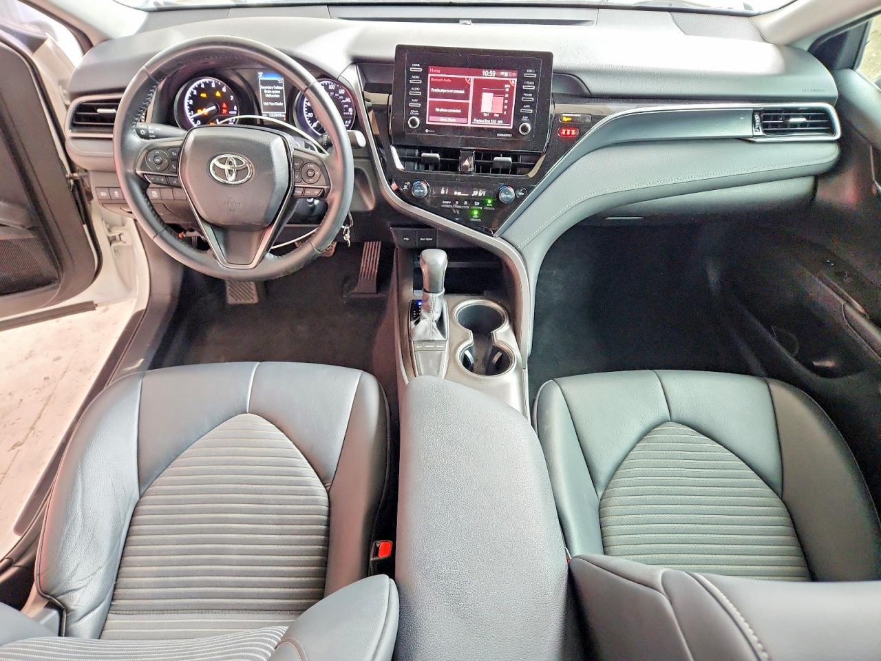 2022 Toyota Camry Se - zdjęcie 8
