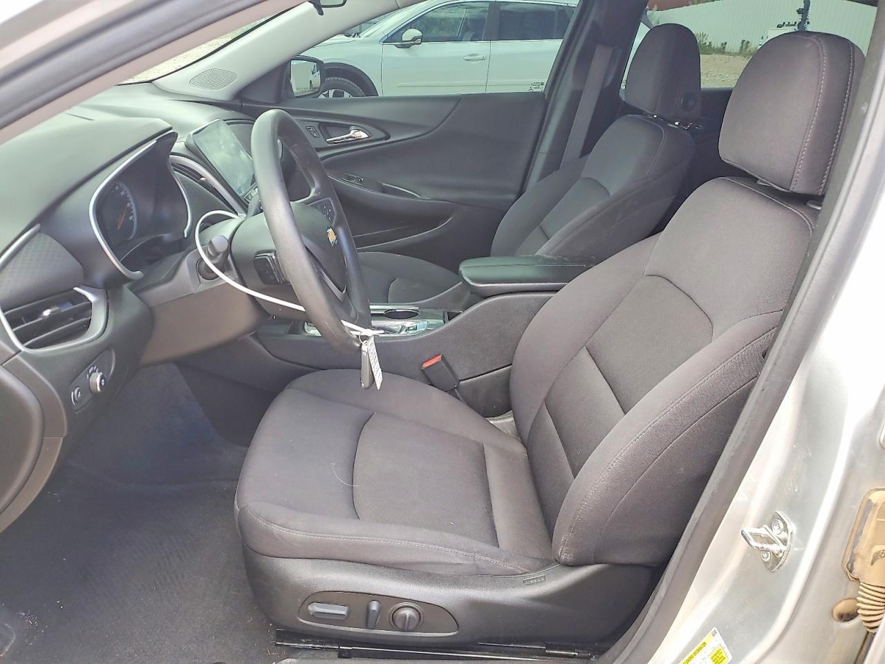 2022 Chevrolet Malibu Lt - zdjęcie 7