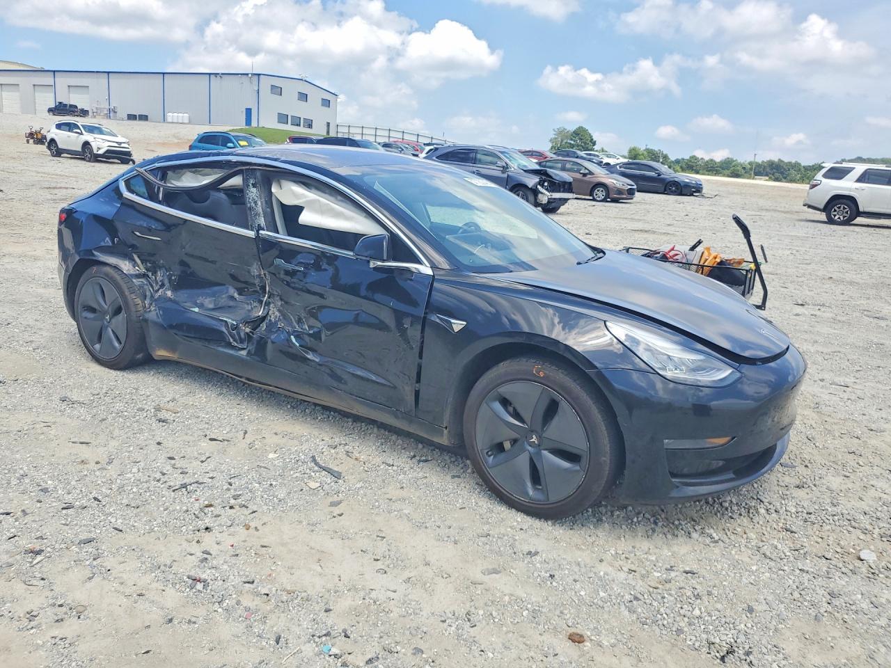 2018 Tesla Model 3 - zdjęcie 4