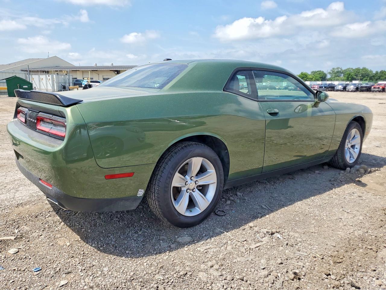 2023 Dodge Challenger Sxt - zdjęcie 3