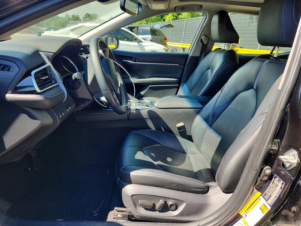 2018 Toyota Camry Xse - zdjęcie 7