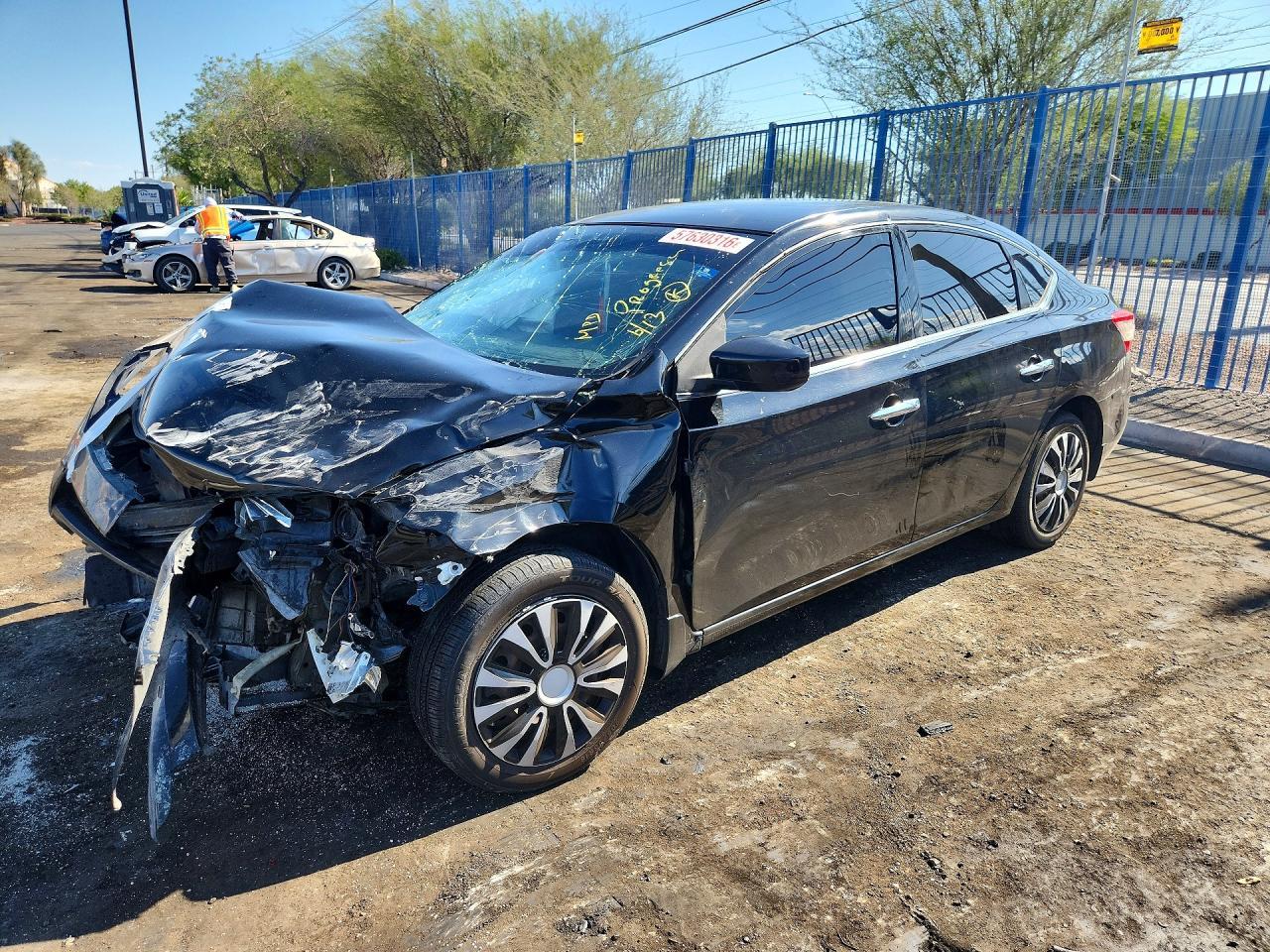 2015 Nissan Sentra - zdjęcie główne
