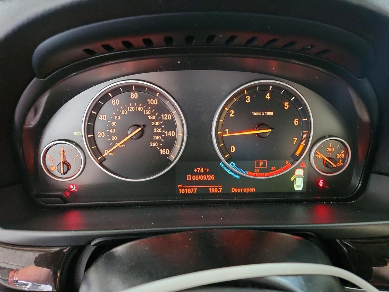 2015 BMW Seria 5 528i - zdjęcie 9