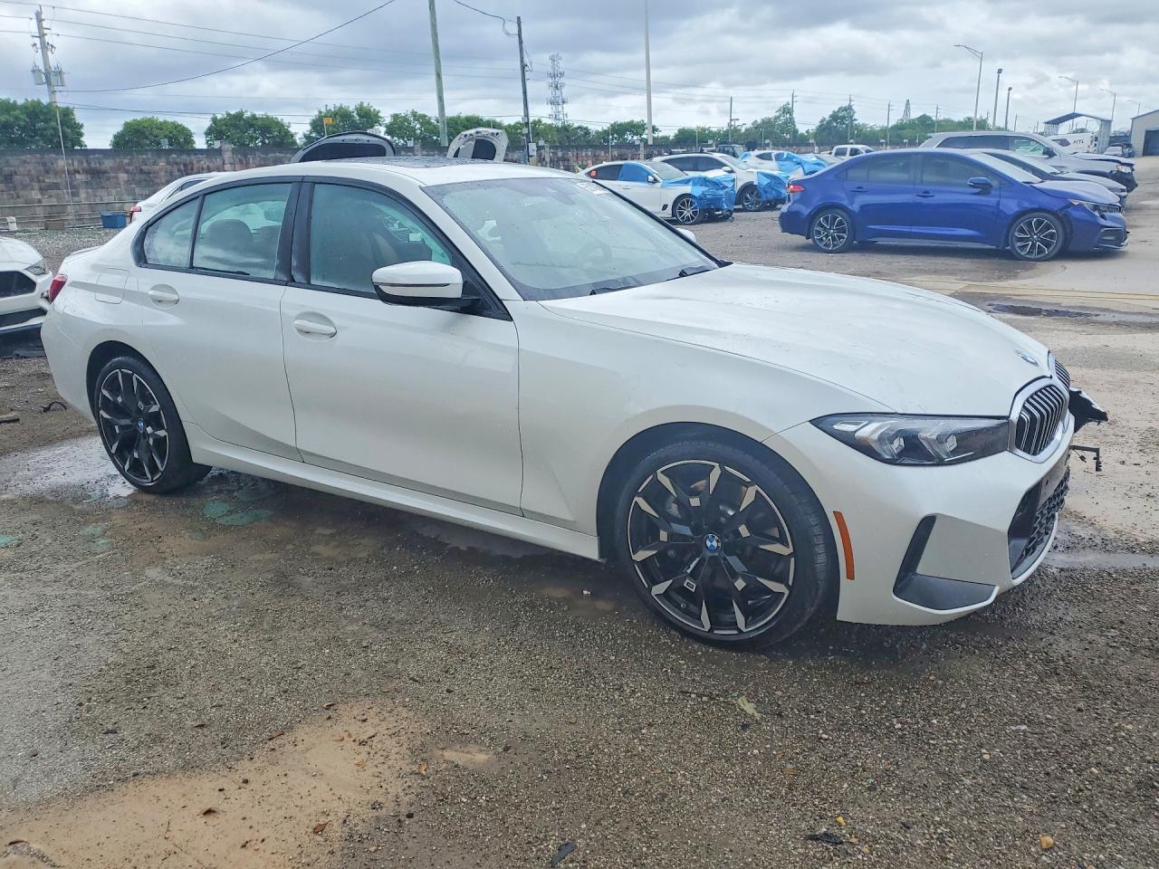 2026 B M W 3 Series 4D Sedan 330I xDrive Msport - zdjęcie 4