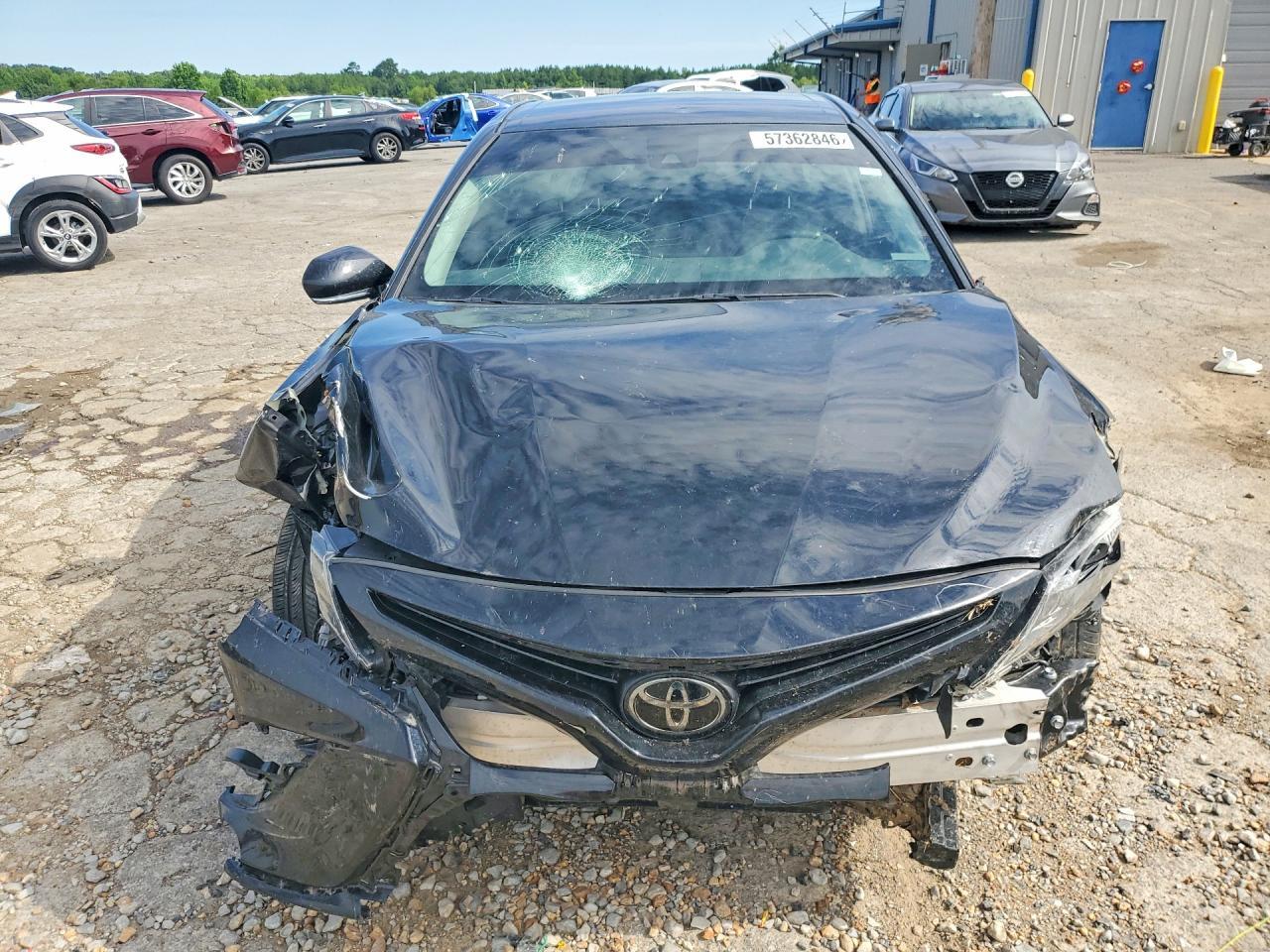 2024 Toyota Camry Se - zdjęcie 5