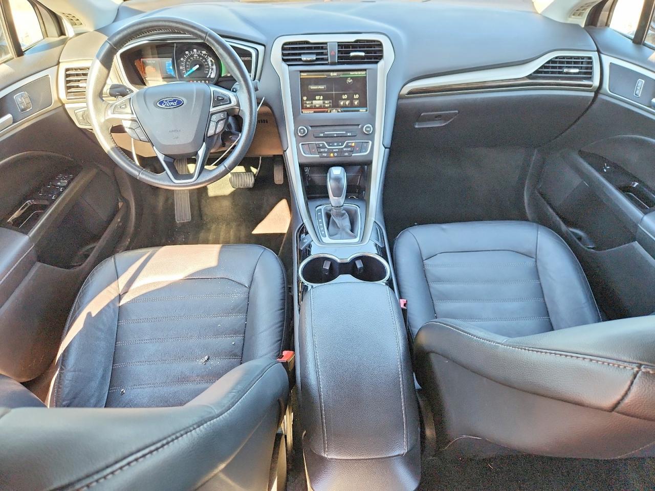 2016 Ford Fusion Se - zdjęcie 8