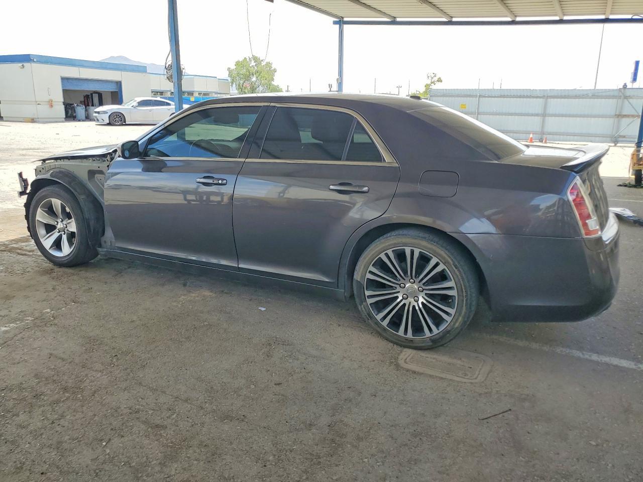 2013 Chrysler 300 S - zdjęcie 2