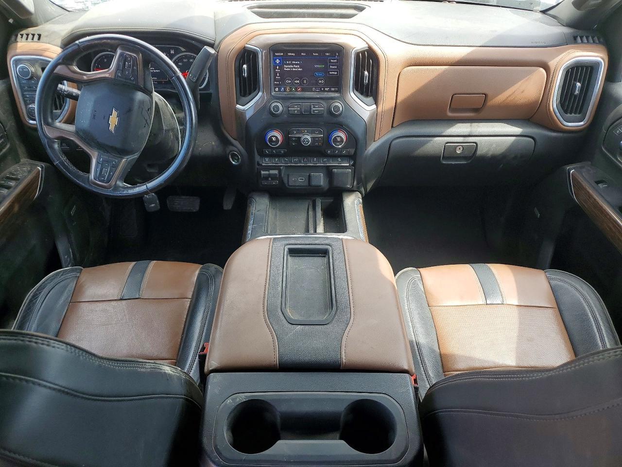 2022 Chevrolet Silverado K2500 High Country - zdjęcie 8