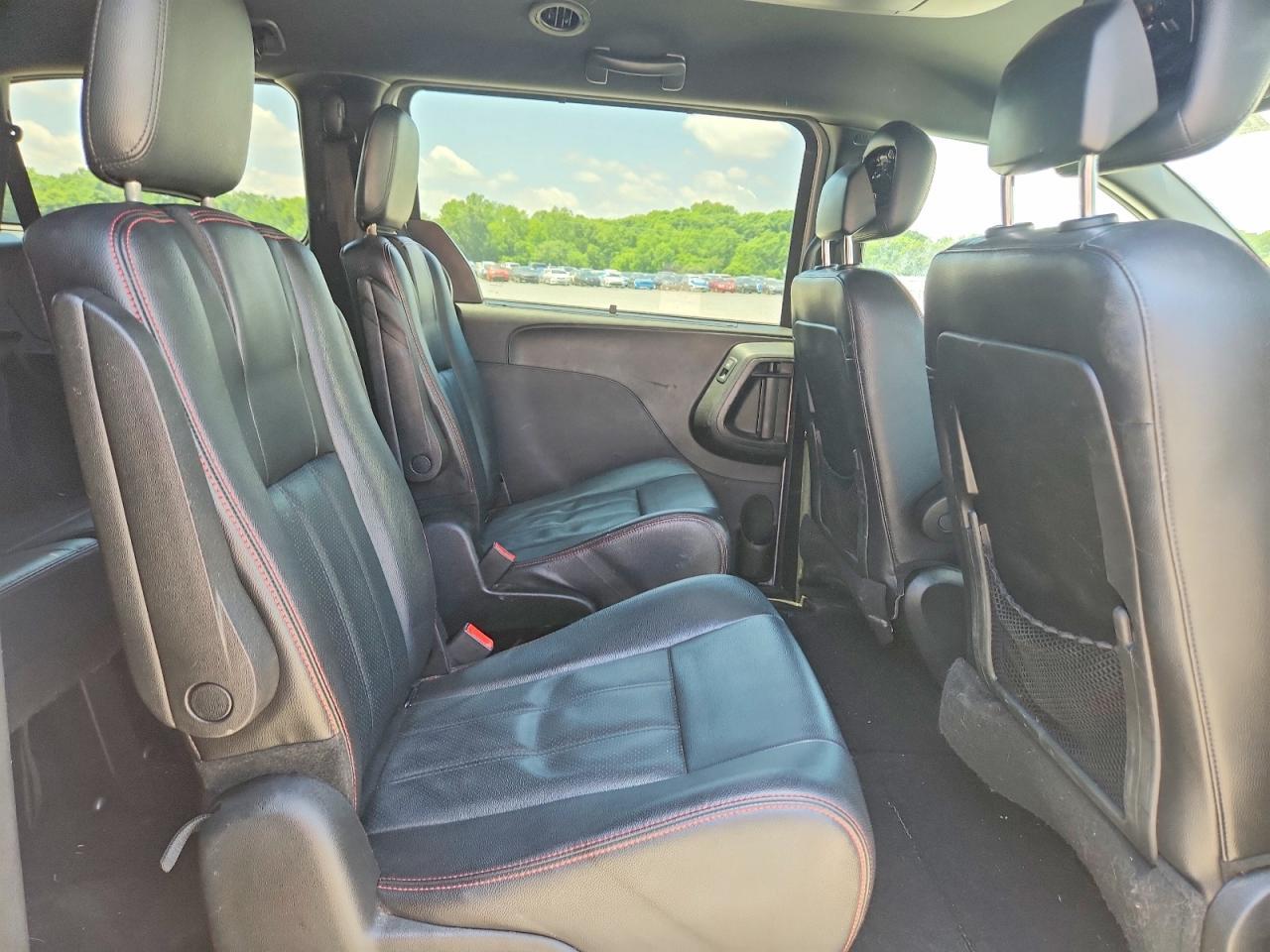2018 Dodge Grand Caravan - zdjęcie 11