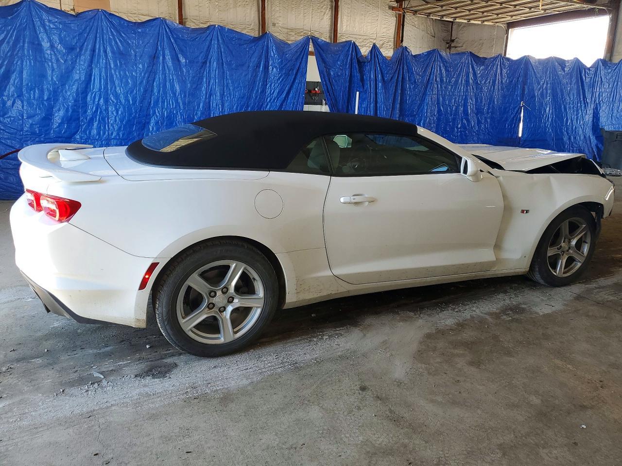 2023 Chevrolet Camaro Ls - zdjęcie 3