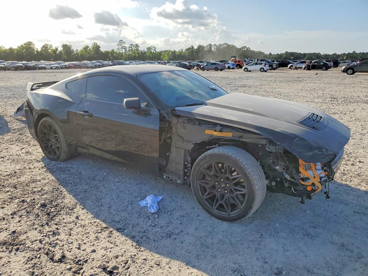 2025 Ford Mustang Gt - zdjęcie 4