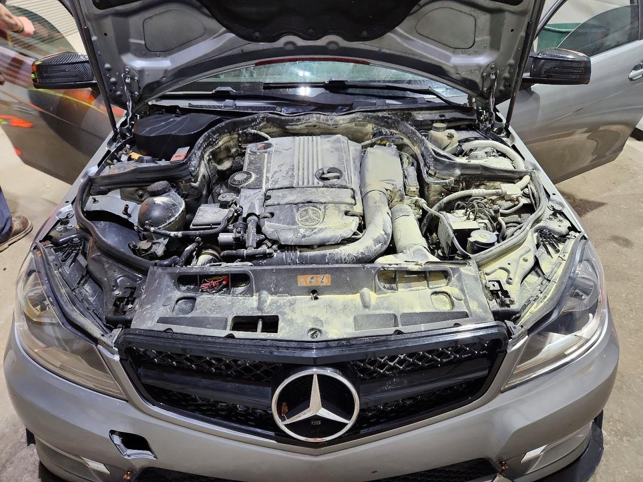 2013 Mercedes-Benz C 250 - zdjęcie 11
