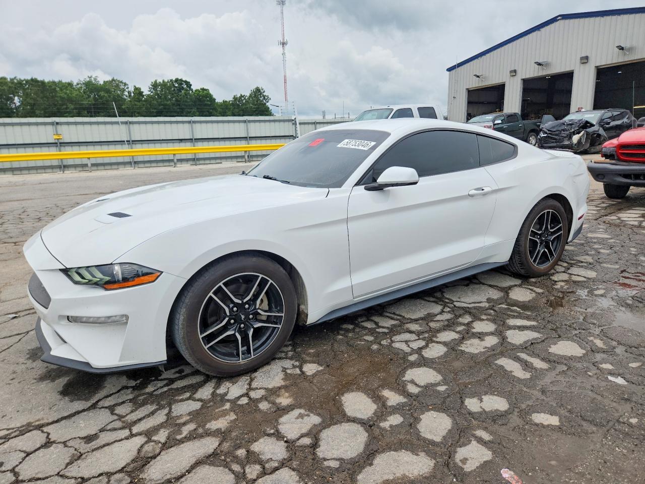 2020 Ford Mustang - zdjęcie główne