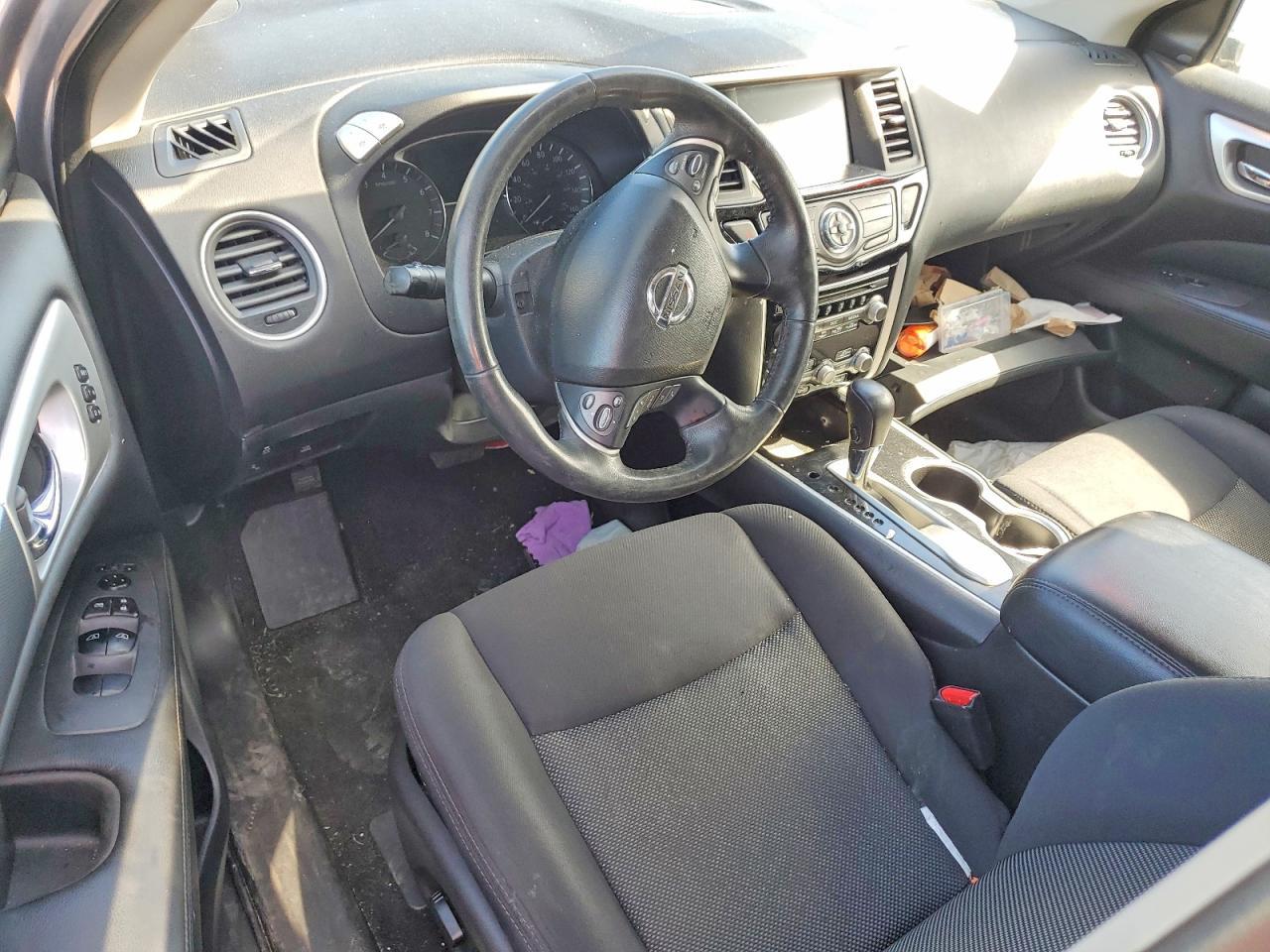 2019 Nissan Pathfinder Sv - zdjęcie 8