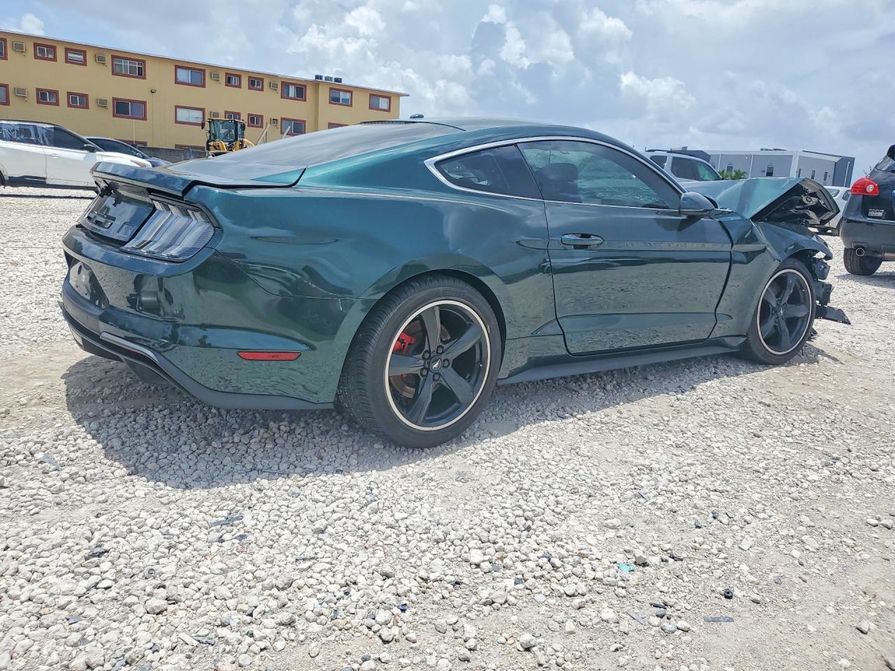 2019 Ford Mustang Bullitt - zdjęcie 3