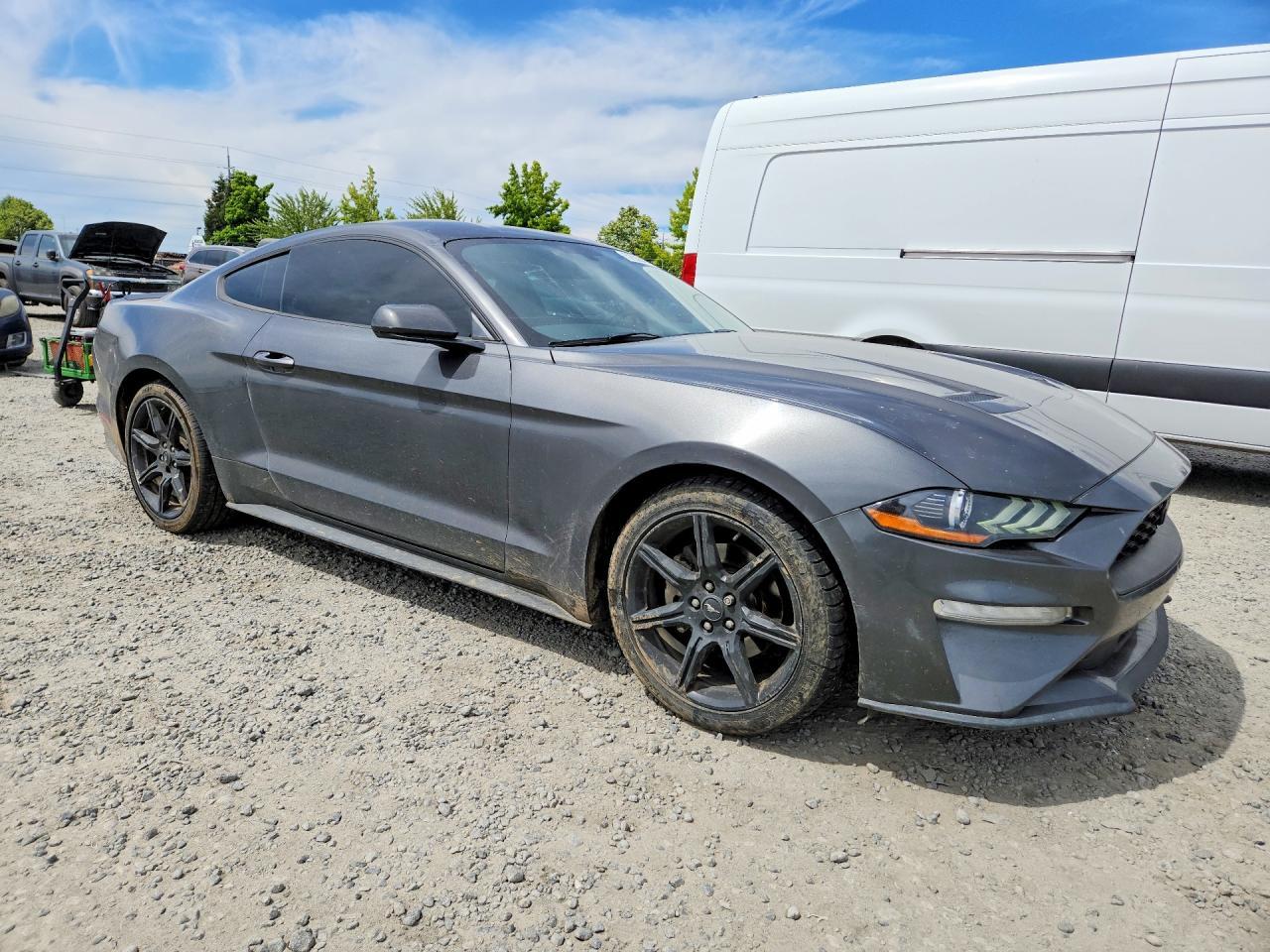 2018 Ford Mustang - zdjęcie 4