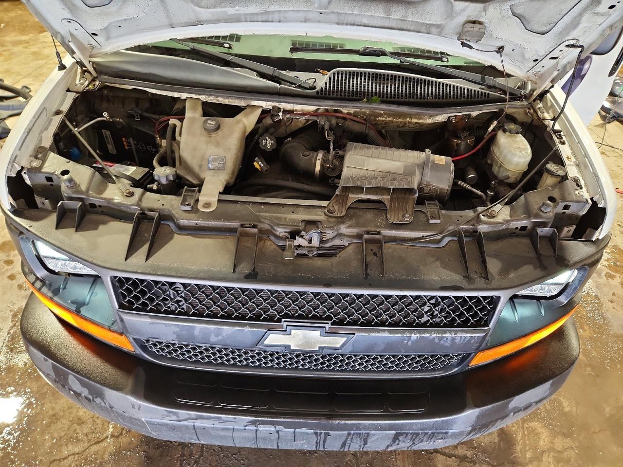 2014 Chevrolet Express G1500 - zdjęcie 12