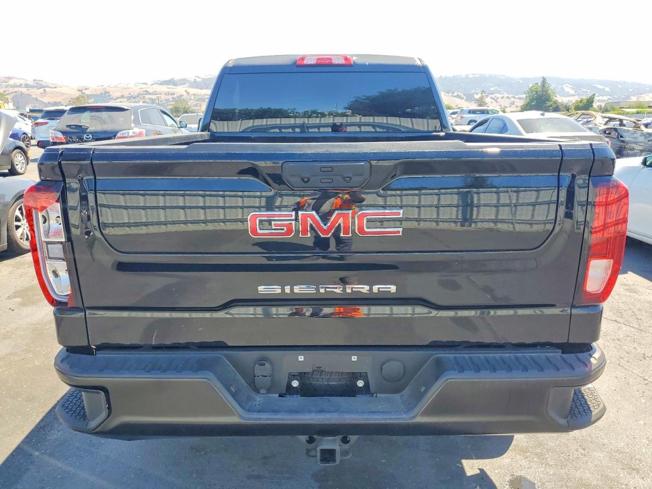 2026 GMC Sierra C1500 - zdjęcie 10