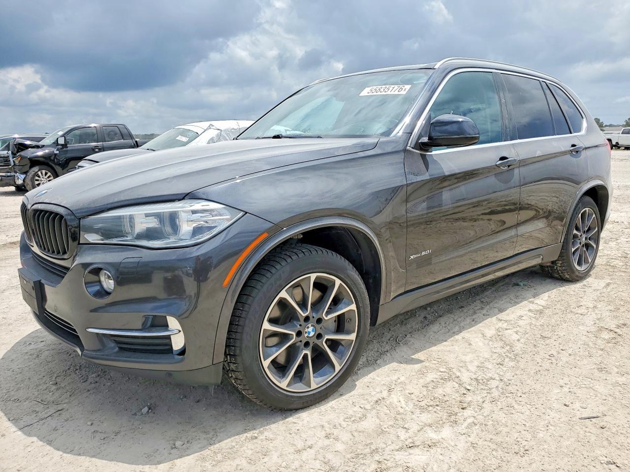 2015 BMW X5 xDrive50I - zdjęcie główne