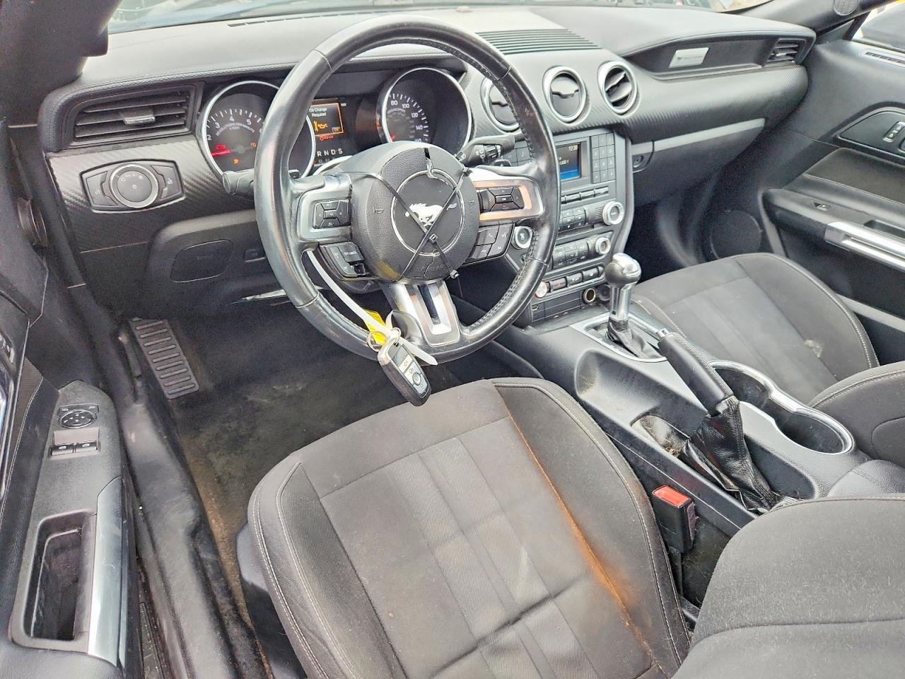 2018 Ford Mustang - zdjęcie 8