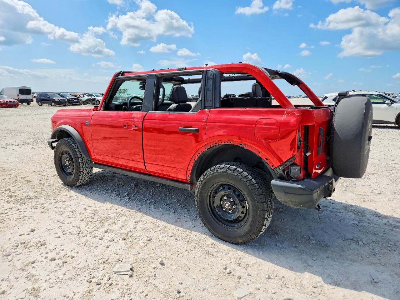 2022 Ford Bronco Base - zdjęcie 2
