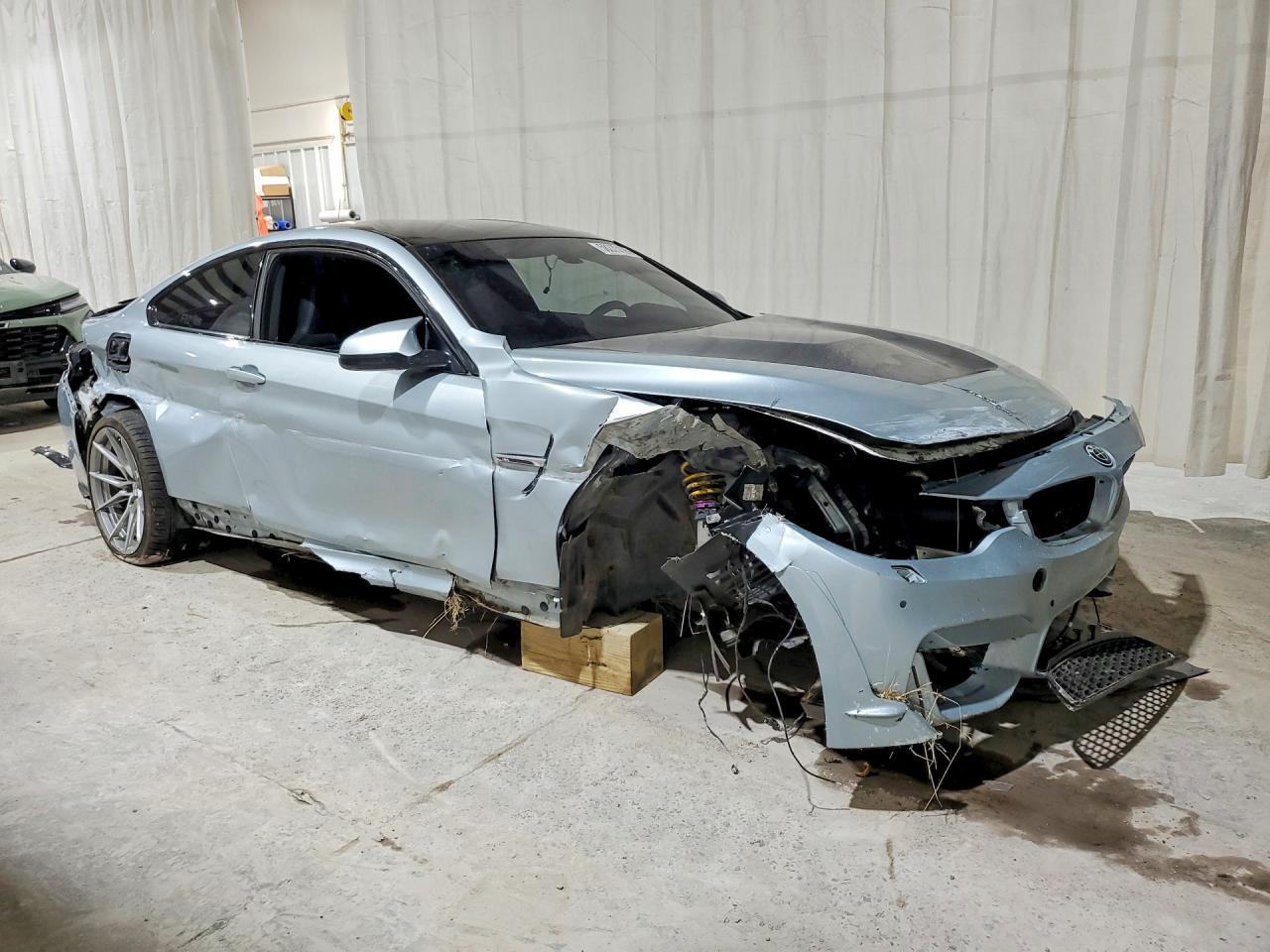 2015 BMW M4 - zdjęcie 4