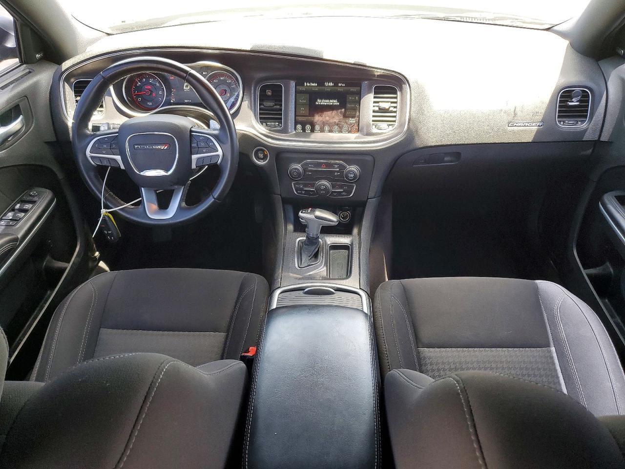 2017 Dodge Charger R - zdjęcie 8