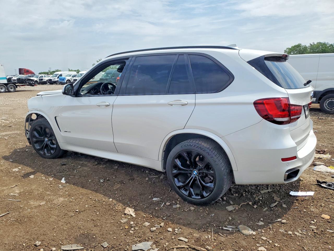 2014 BMW X5 xDrive50I - zdjęcie 2