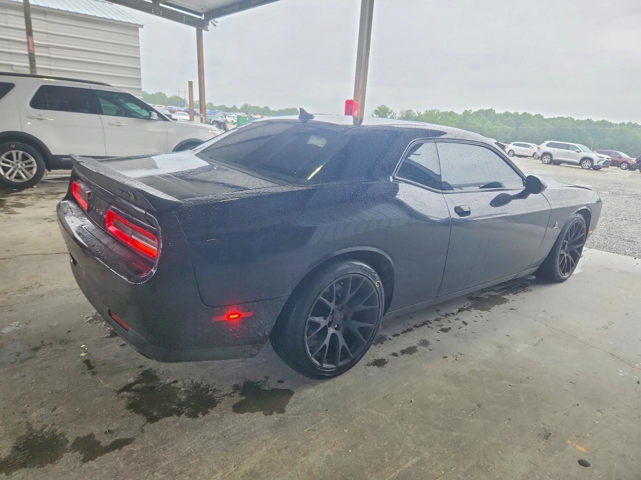 2016 Dodge Challenger R - zdjęcie 3