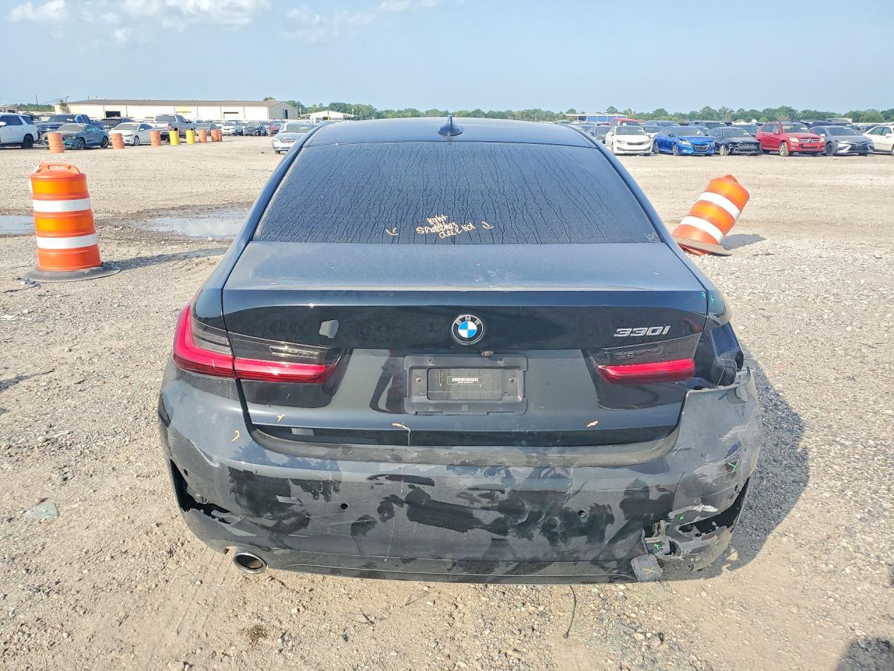2022 BMW 330I - zdjęcie 6