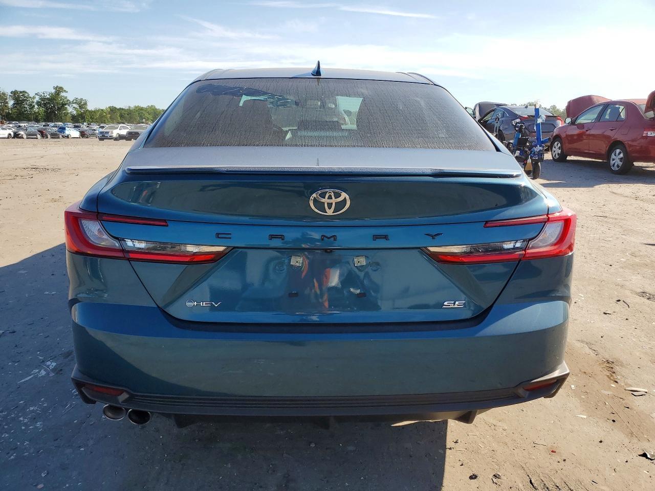 2025 Toyota Camry Se - zdjęcie 6