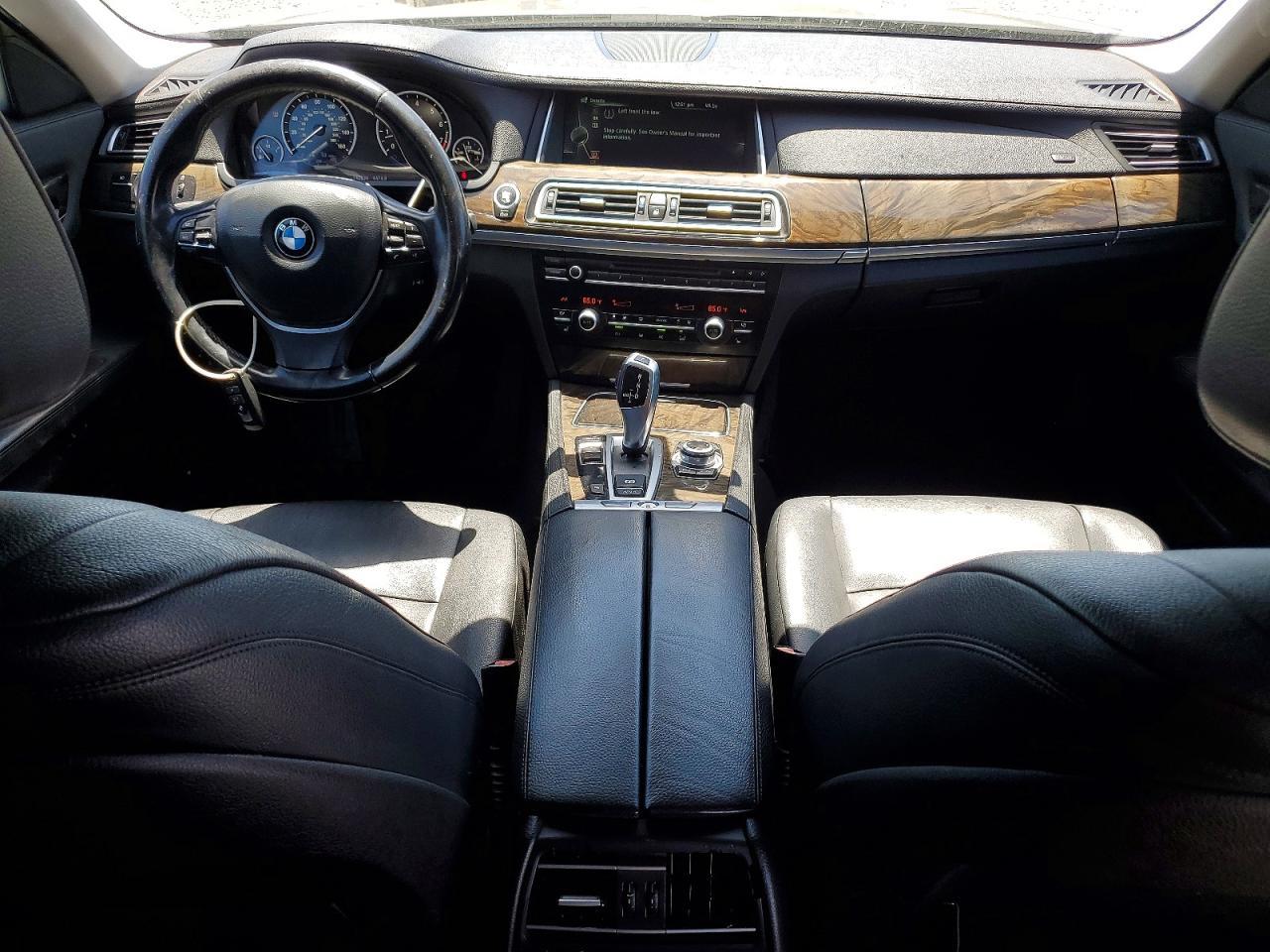 2013 BMW 740 Li - zdjęcie 8