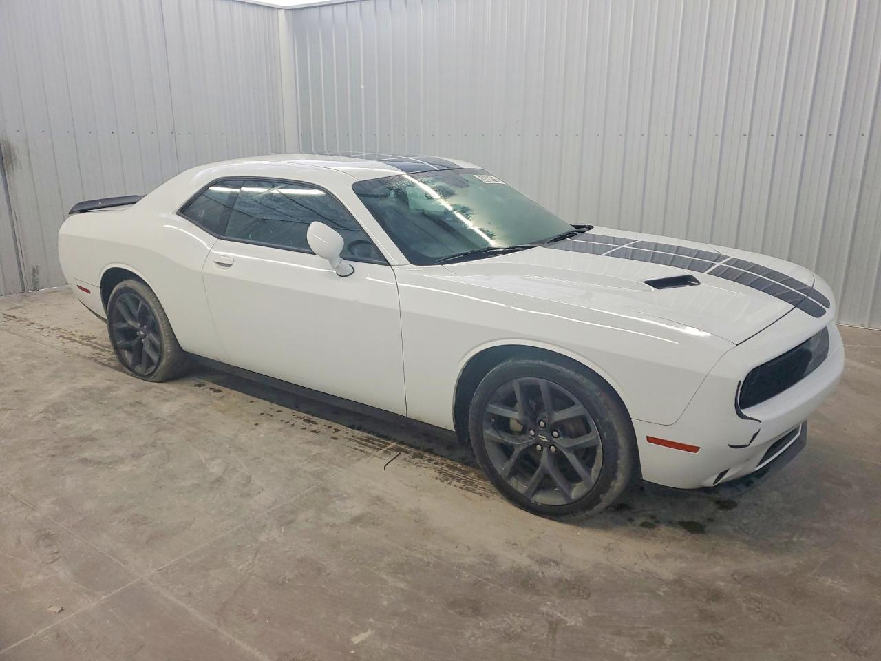 2022 Dodge Challenger Sxt - zdjęcie 4