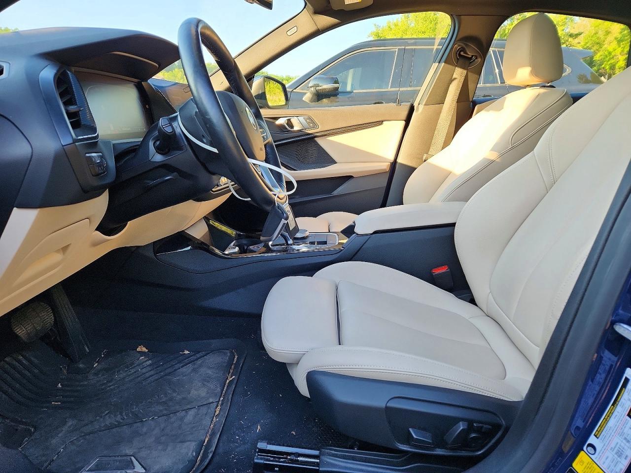 2022 BMW 228Xi - zdjęcie 7