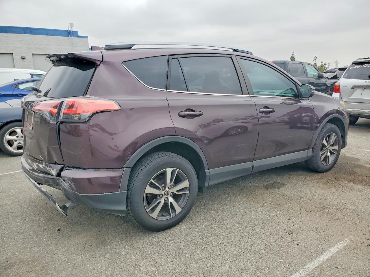 2017 Toyota Rav4 Xle - zdjęcie 3
