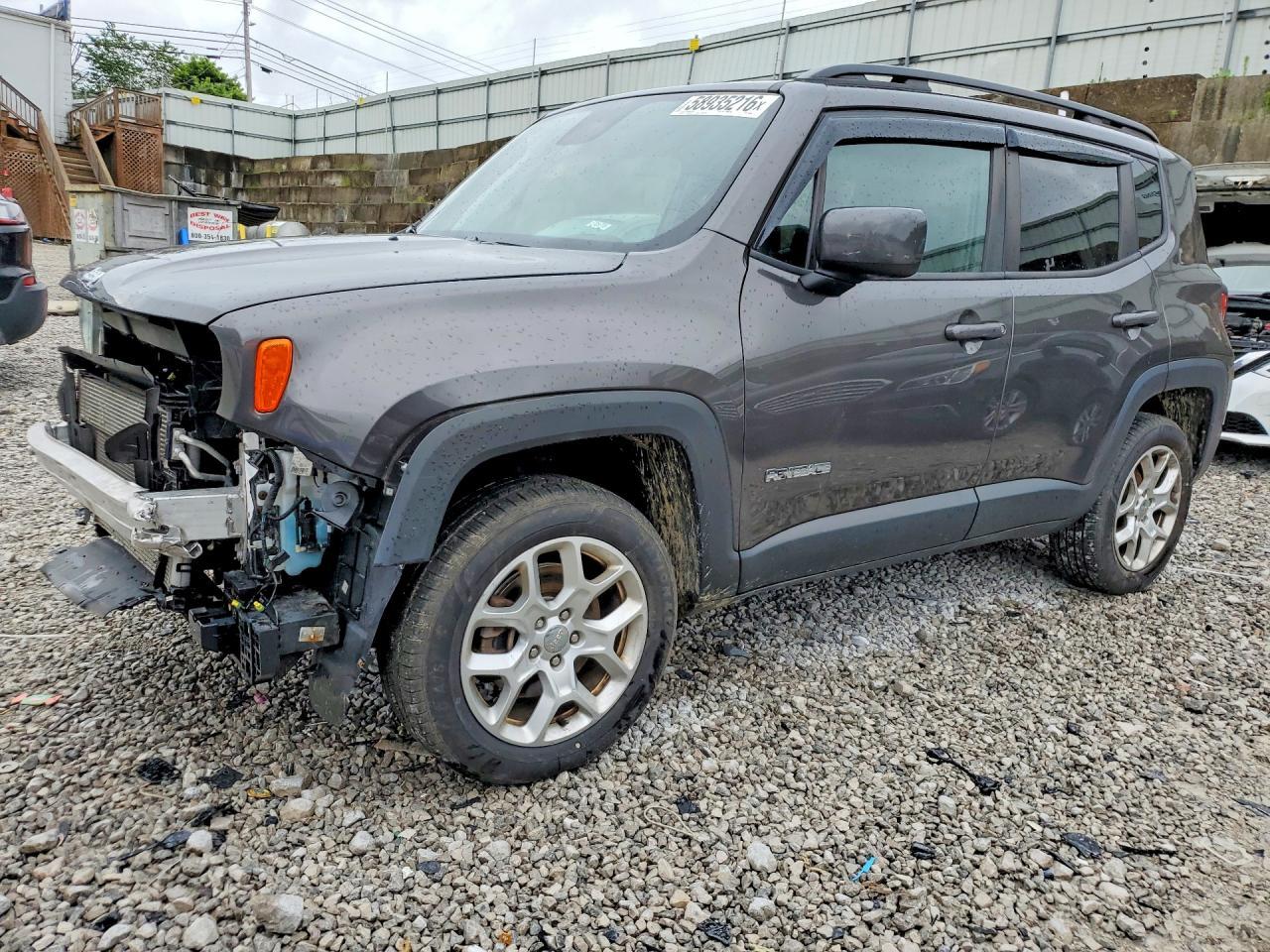2018 Jeep Renegade Latitude - zdjęcie główne